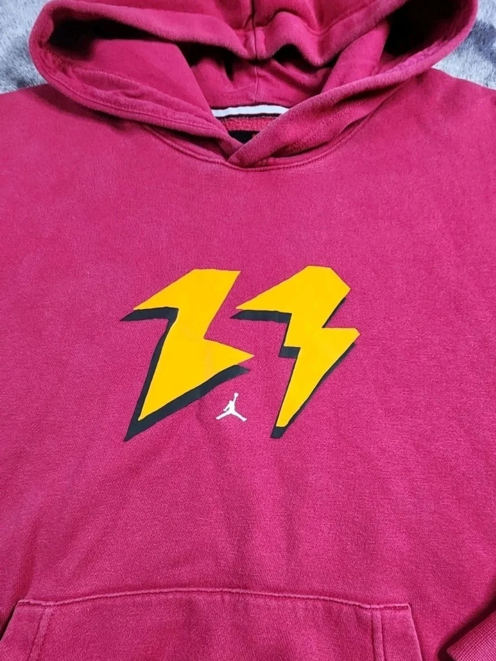 Jordan Hoodie Mens Small Red Pullover Sweatshirt Lightning Bolt Graphic Jumpman